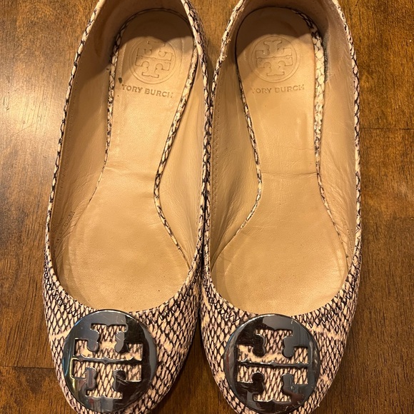 Tory Burch snake skin flats - Picture 5 of 5